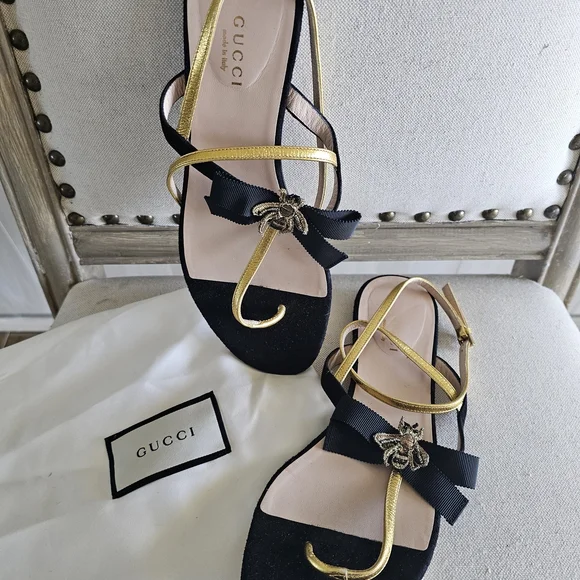 Gucci Women's Black and Gold Sandals - Picture 1 of 5